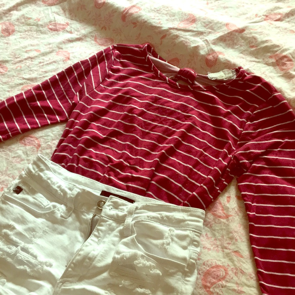 Cute long sleeve red striped shirt